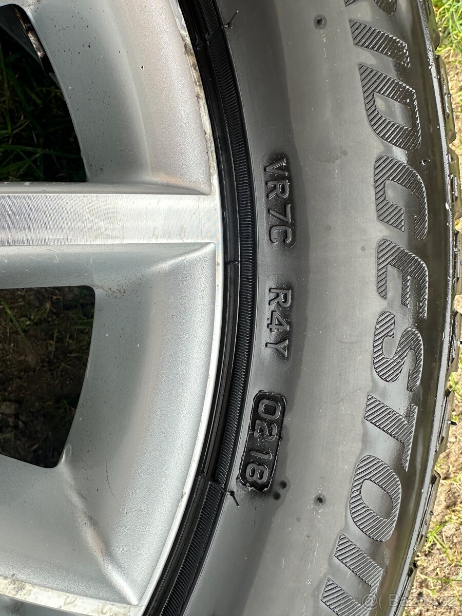 Kola VW + zimní pneu Bridgestone - 4