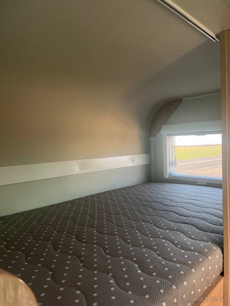 Karavan Sunlight Carado Capron 2015 - 4