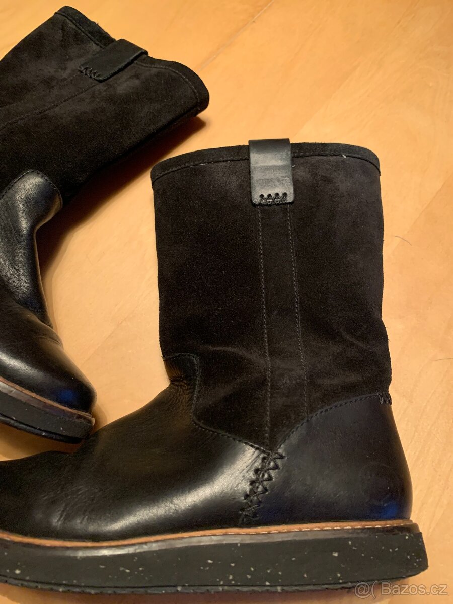 kotníkové kožešinové kozačky zn. Clarks - vel. 38 - 4