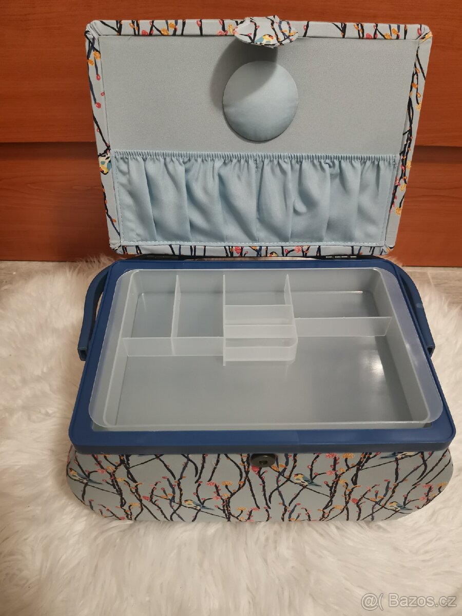 Krásný box na šicí potřeby - 4