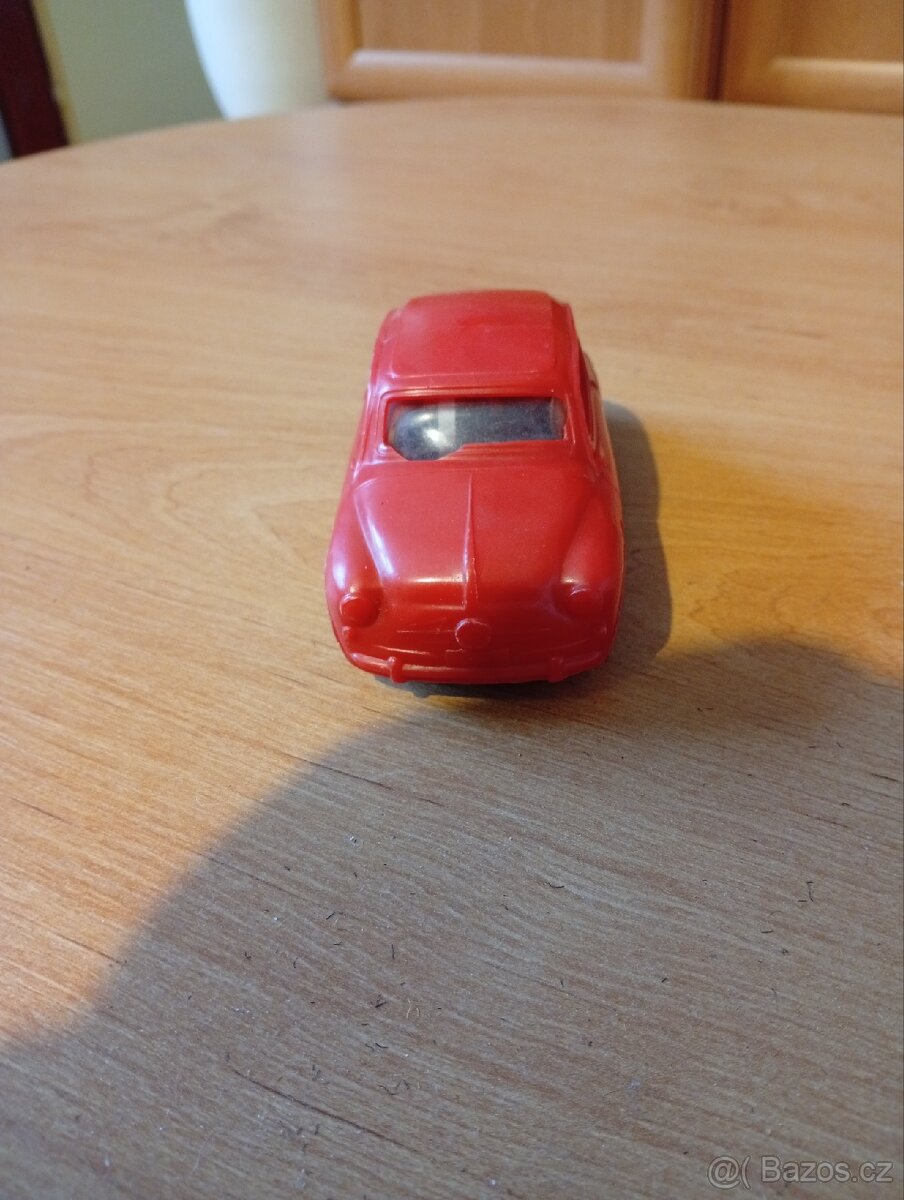Ites autíčko velmj starý - 4