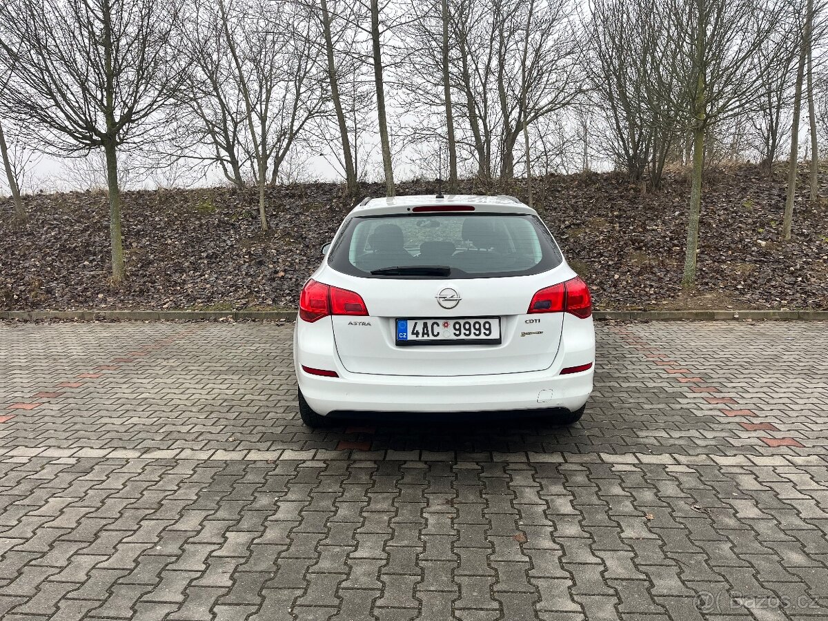 Opel Astra J 1,7CDTi 81kW,2012, ČR, - 4