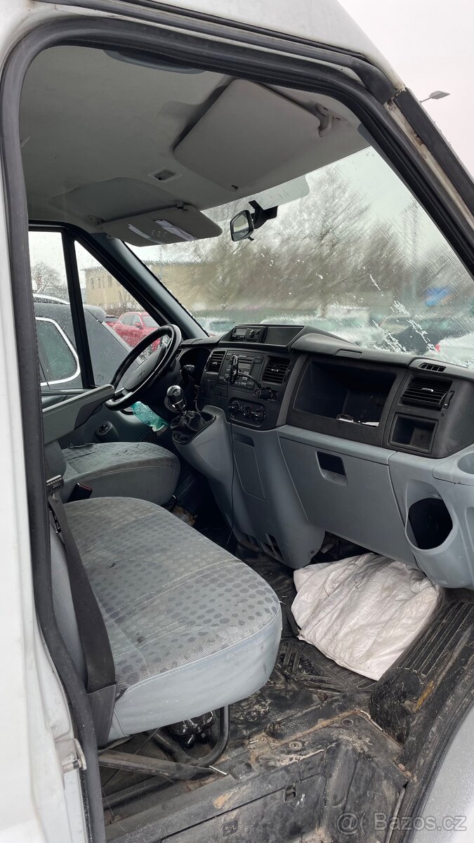 Ford Transit - 4