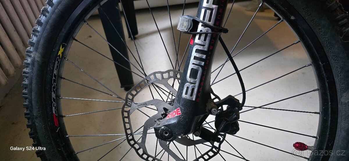 Specialized status Fr 2 - 4