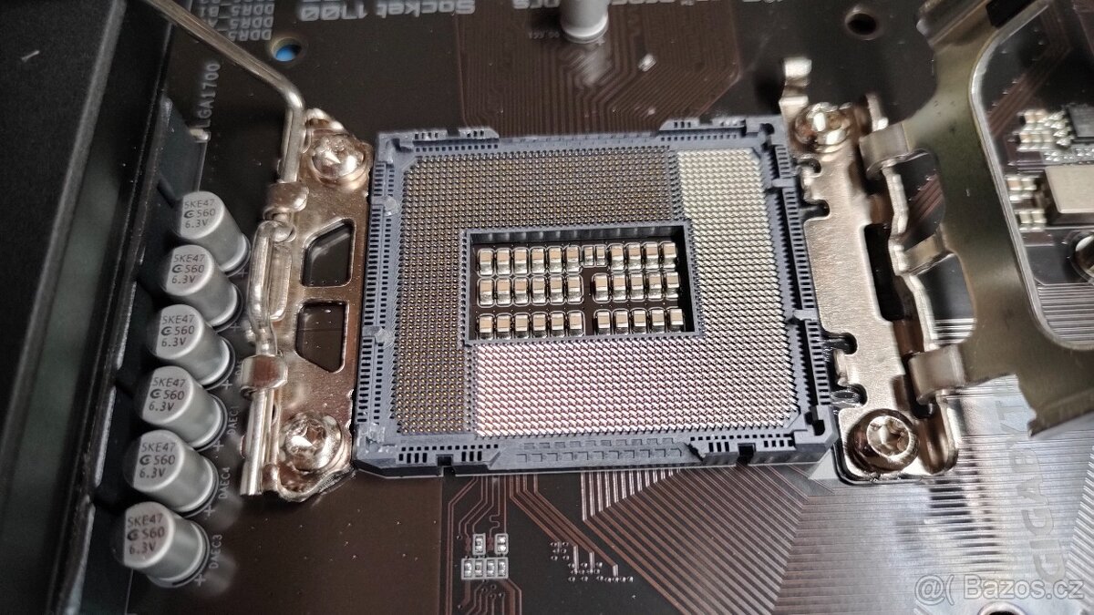 GIGABYTE B760M GAMING X AX - 4