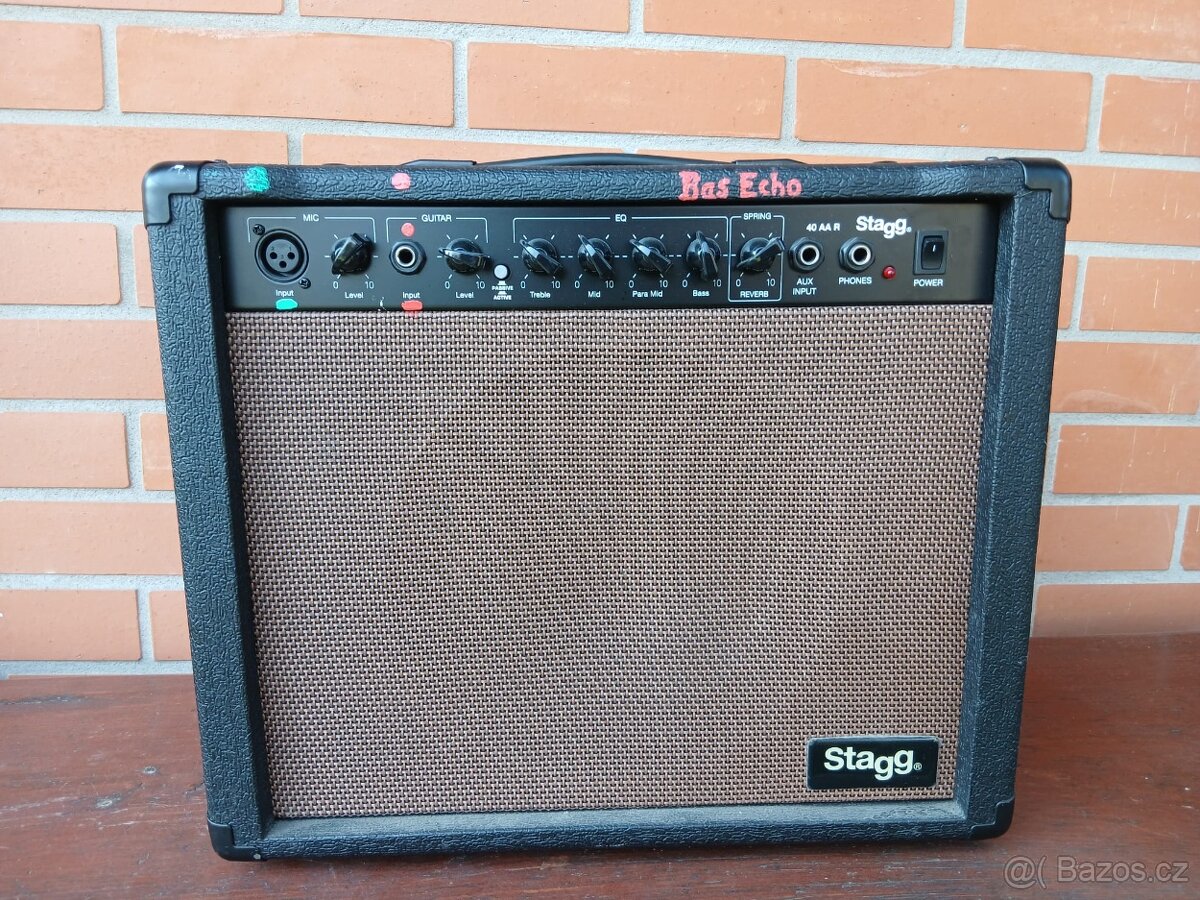 Kytarové kombo Stagg 40 AA R a kompresor Samson S-com plus - 4