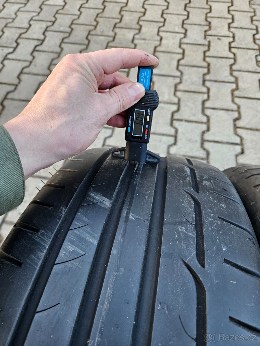 Letní pneu Dunlop 225/45/19 - 4