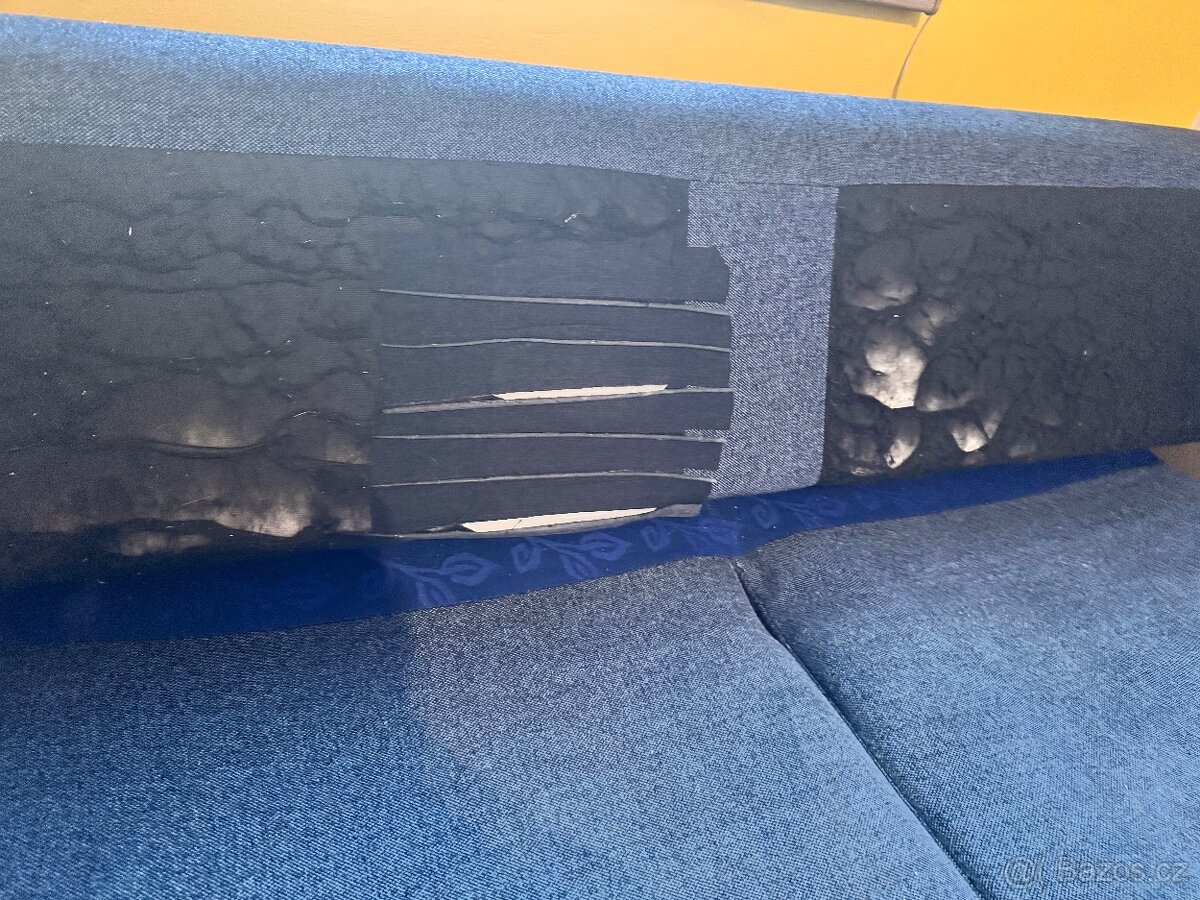 Rozkládací gauč/pohovka - 4