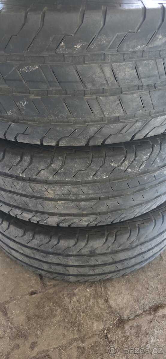 215/70 r15c letní - 4