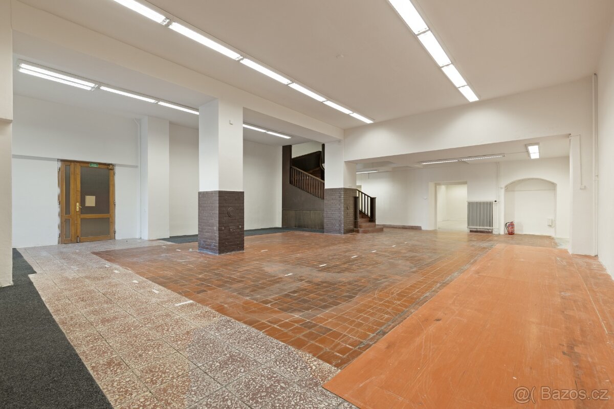 Pronájem obchod, Nový Jičín, Masarykovo náměstí - 4