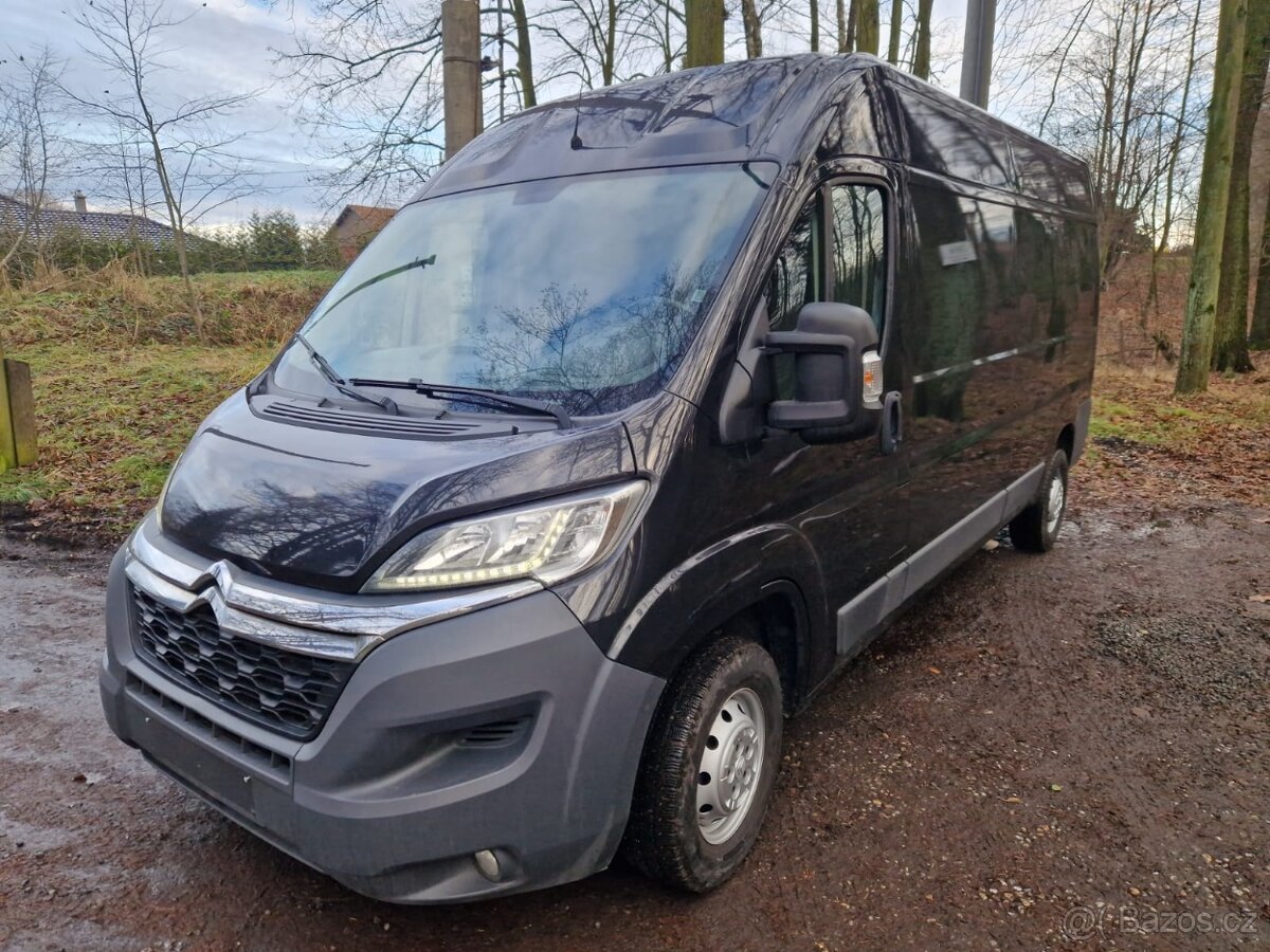 Dodávka s motorem 3,0 IVECO + hydraulické čelo - 4