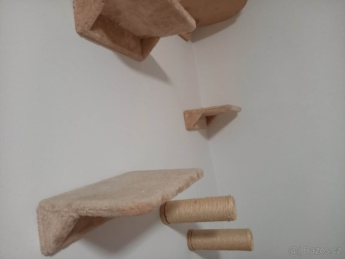 Kočičí odpočívadla / škrabadla na zeď - 4