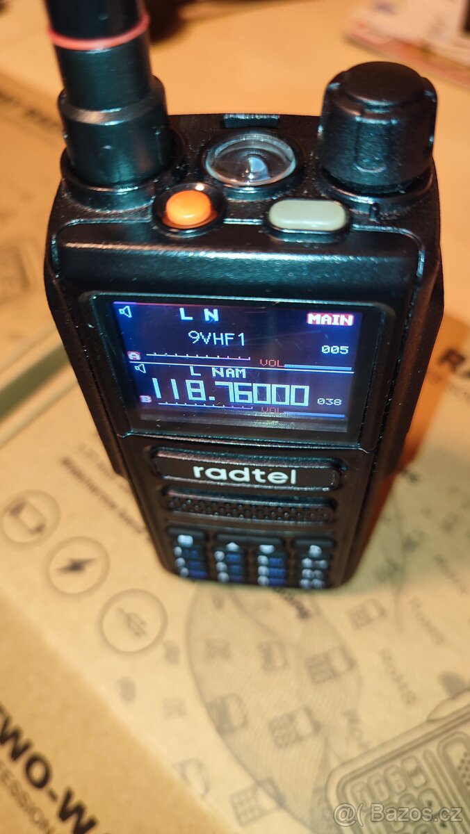 Vysílačky Radtel RT 470 - 4