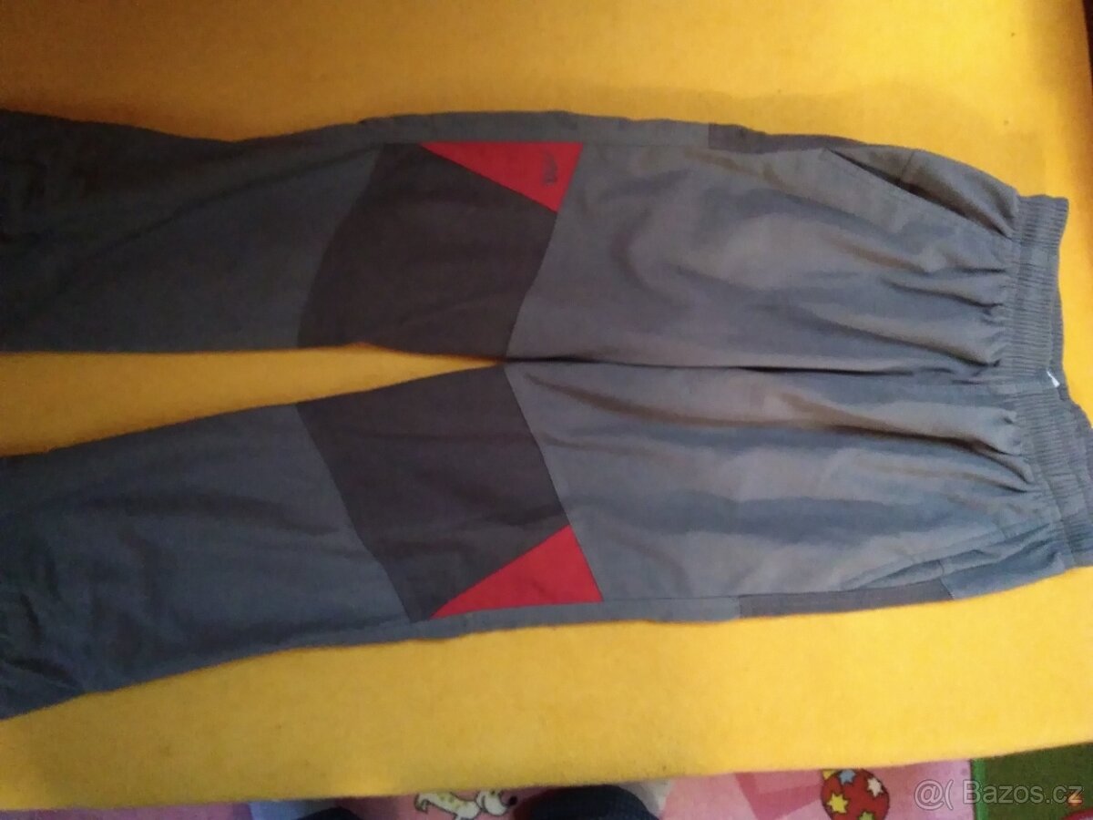 Bunda a kalhoty - 4