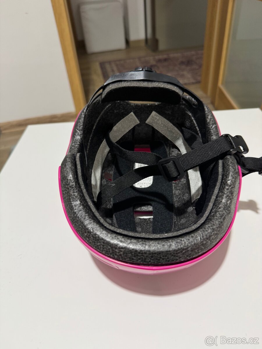 Růžová cyklistická helma - 4