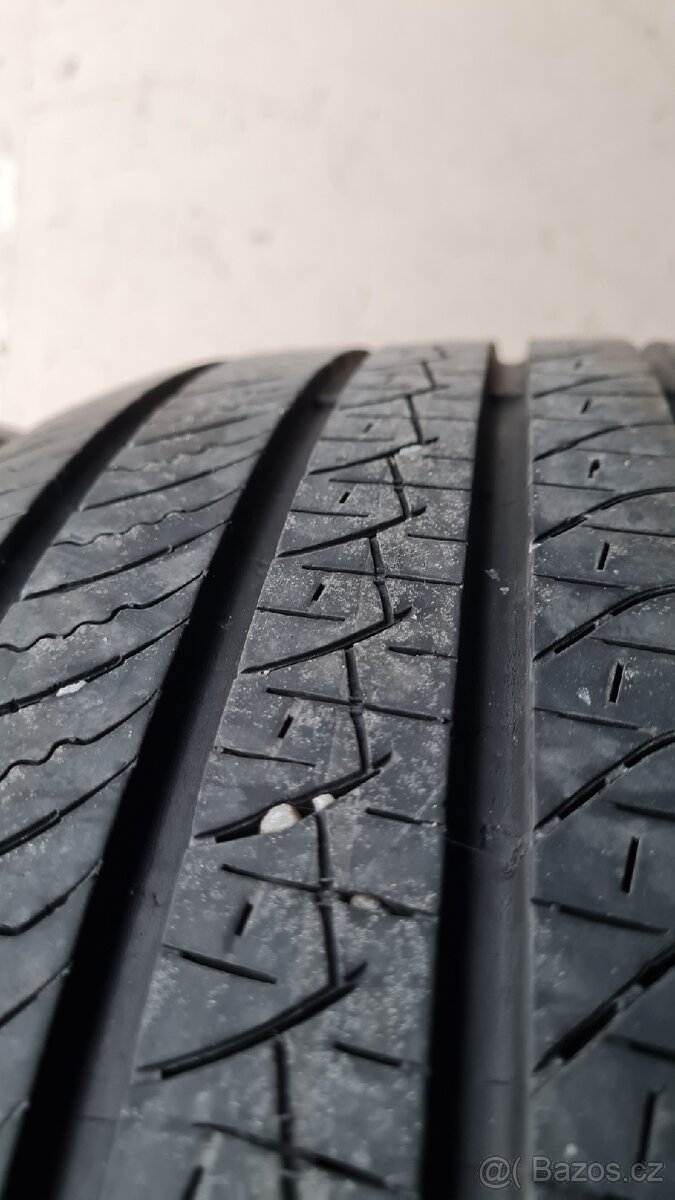 4x pneu 235/50 R20 celoroční - 4