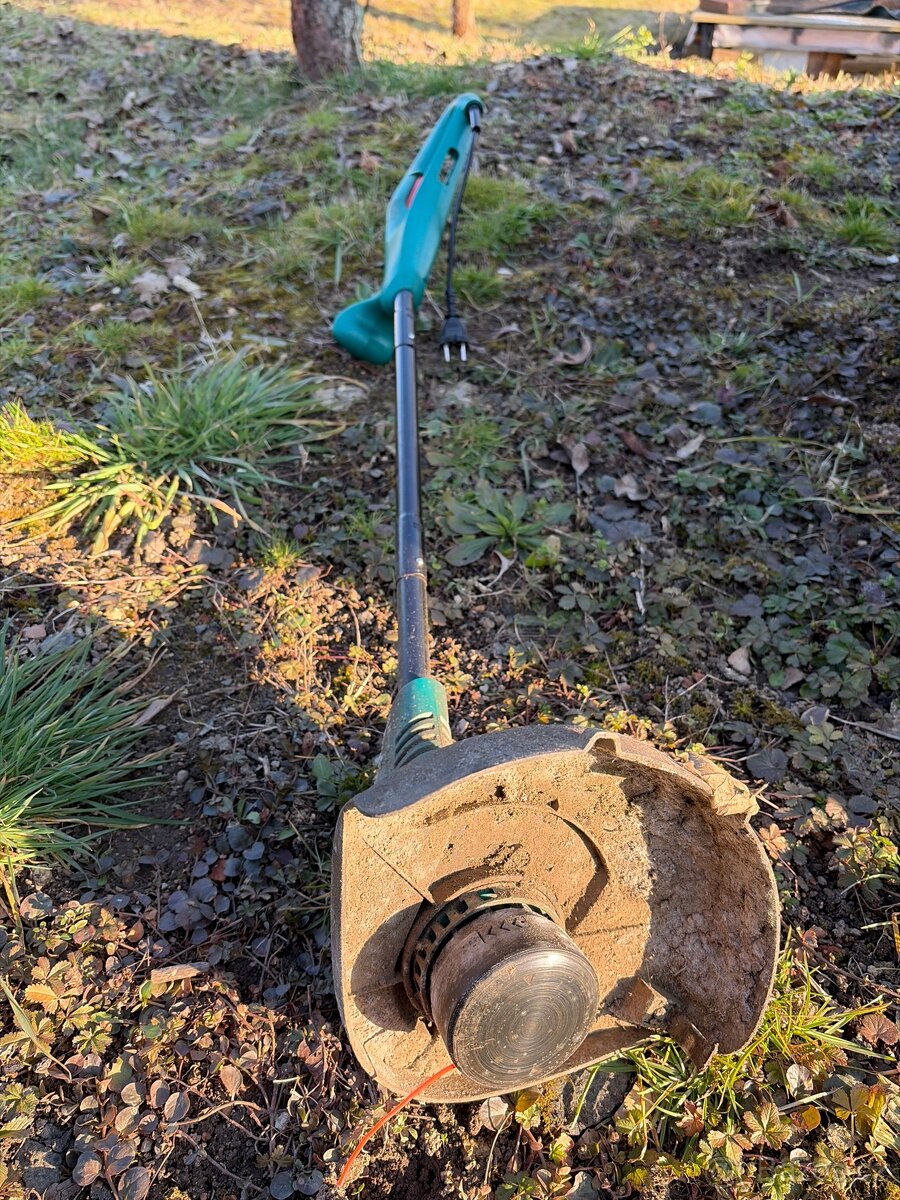 Elektrická strunová sekačka Bosch ART 23 - 4