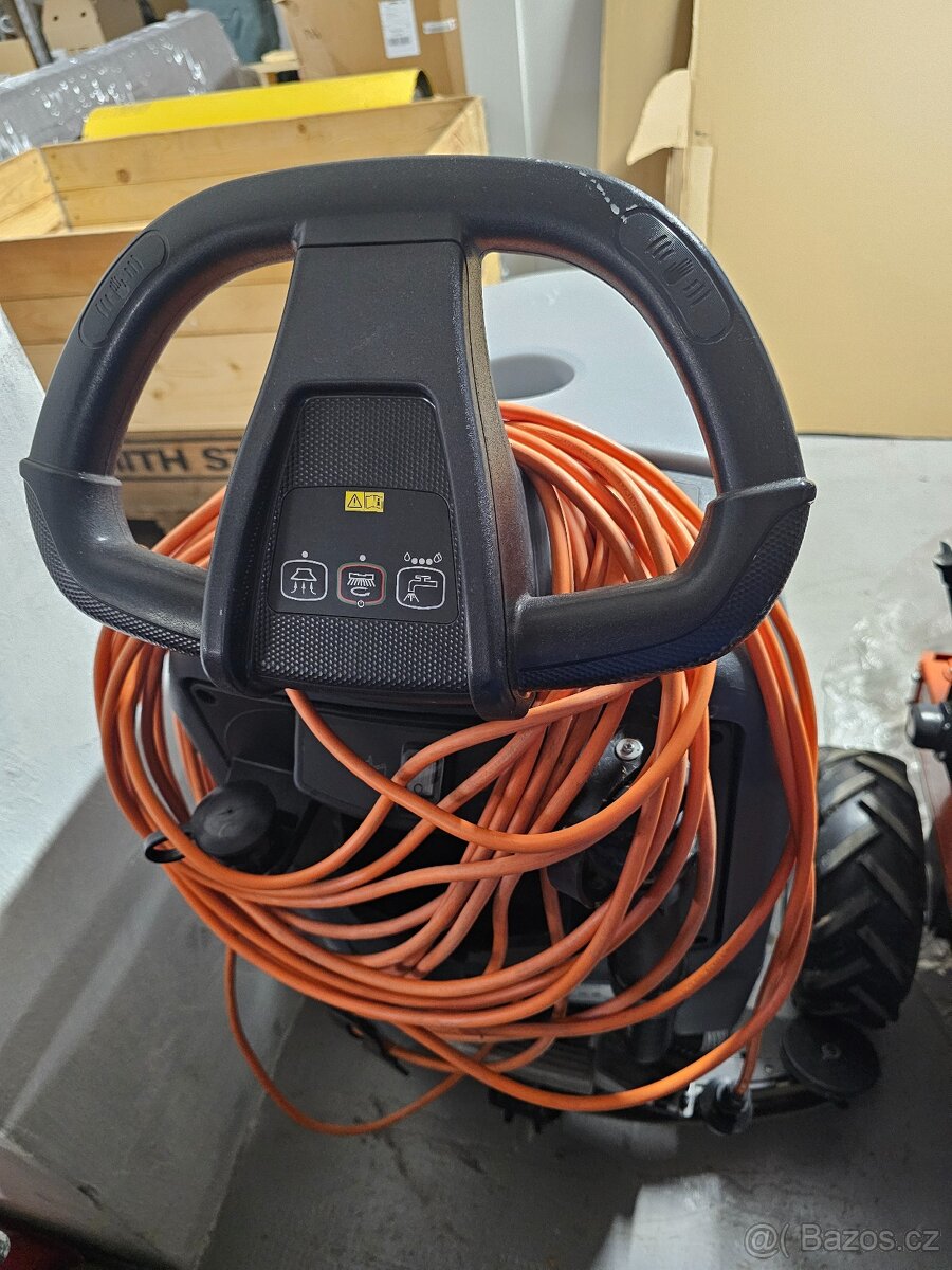 Podlahový čistící stroj Nilfisk SC401 43 E - 4