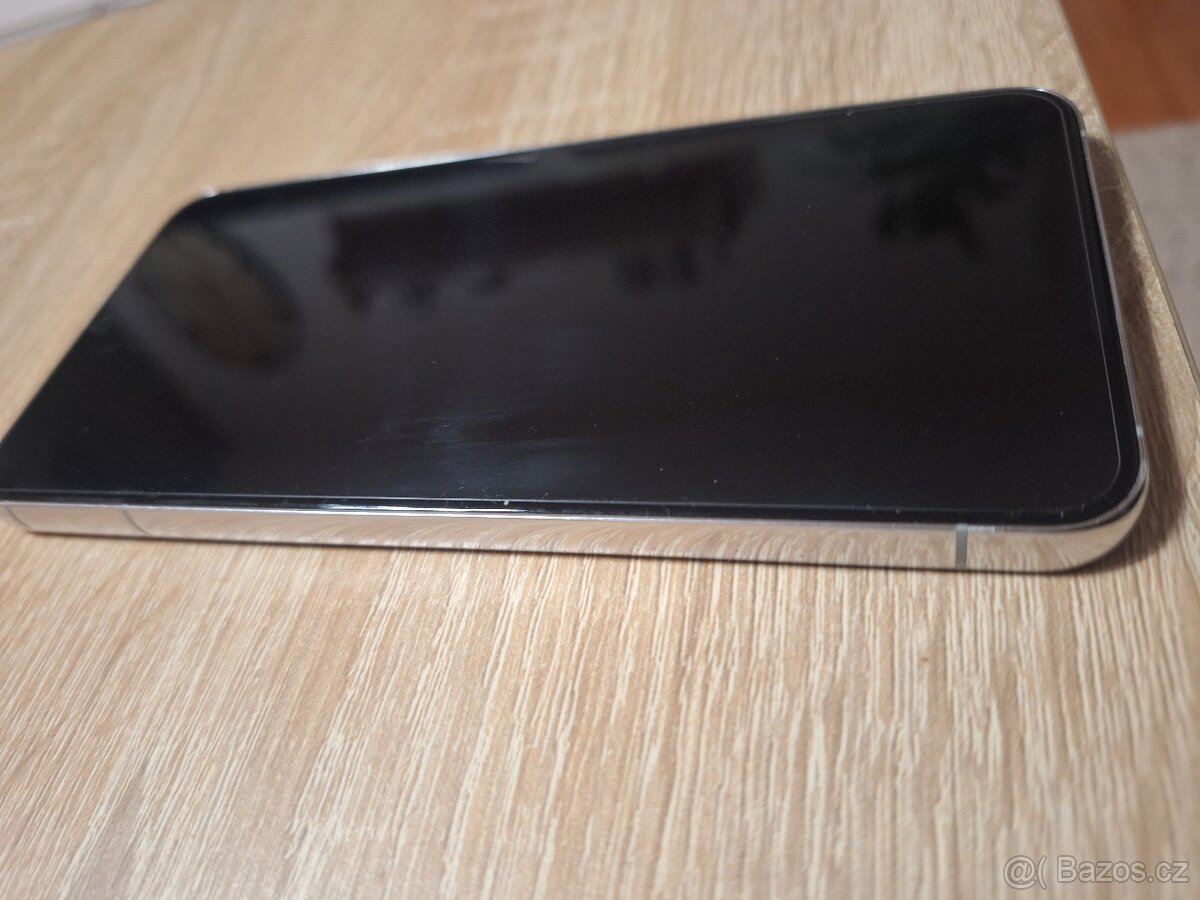 Samsung galaxy s22+ 128 GB - 4
