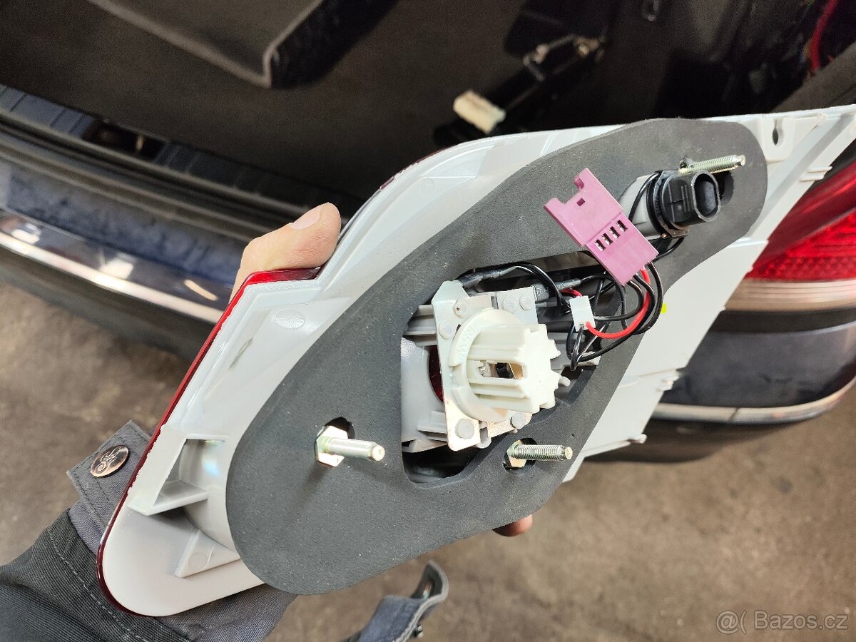 BMW E65 zadní facelift vnitřní světla - 4