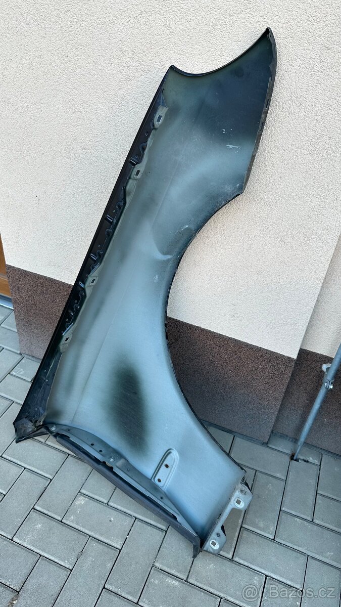 Blatník Mercedes w211 - 4