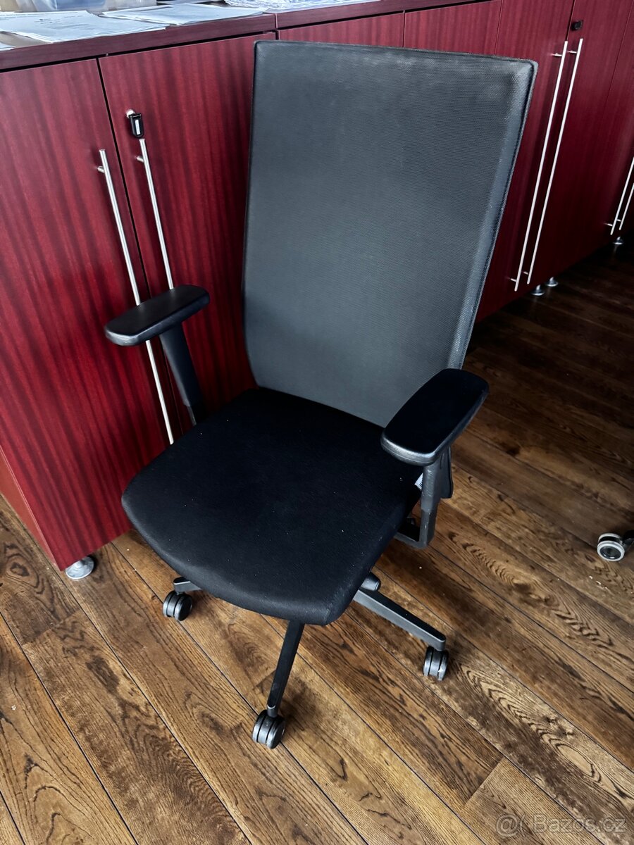 Kancelář-nábytek - 4