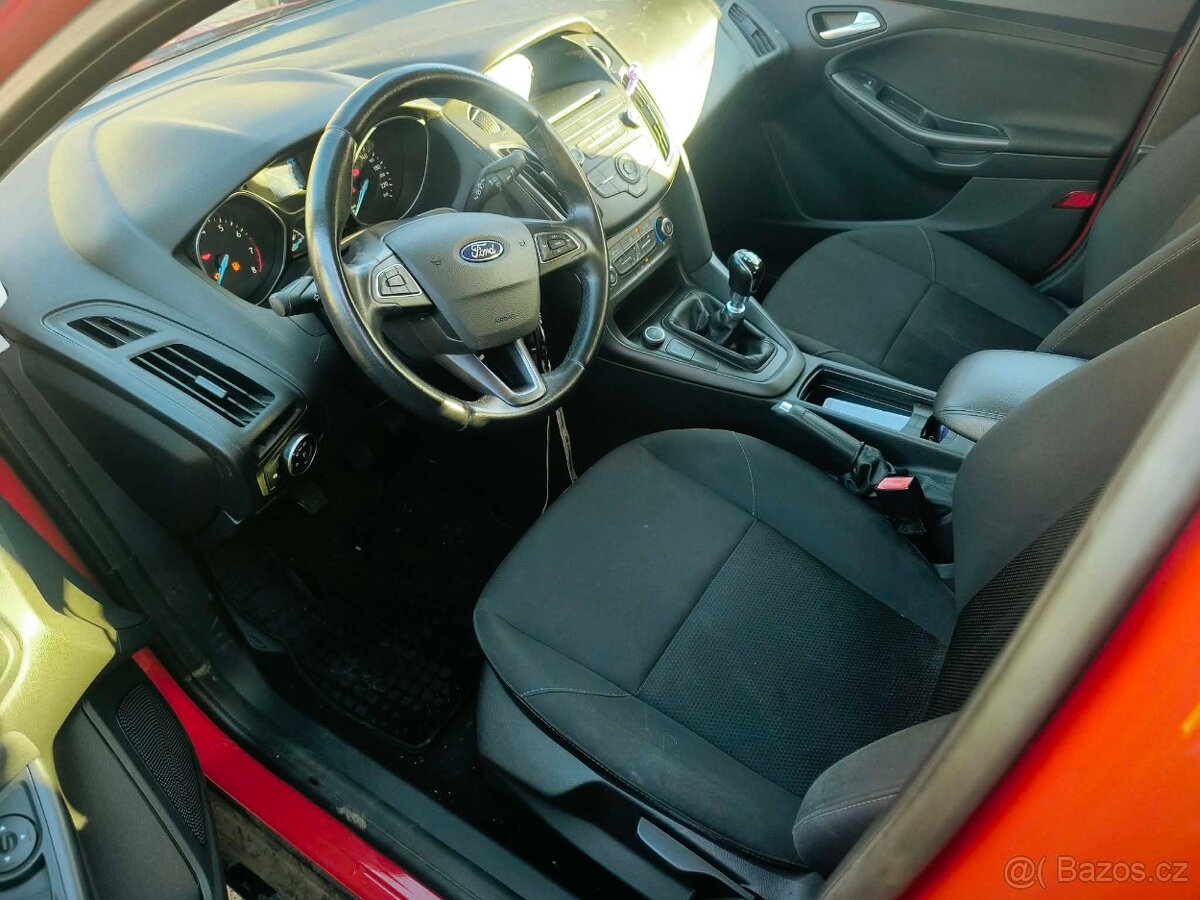 Ford Focus 1,0 ECOBOOST - 4