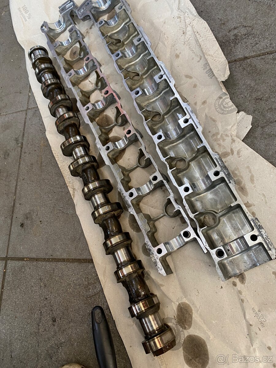 Prodám díly motoru BMW N54 Blok a Hlava motoru - 4