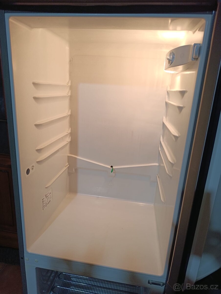 Lednice s mrazakem - 4