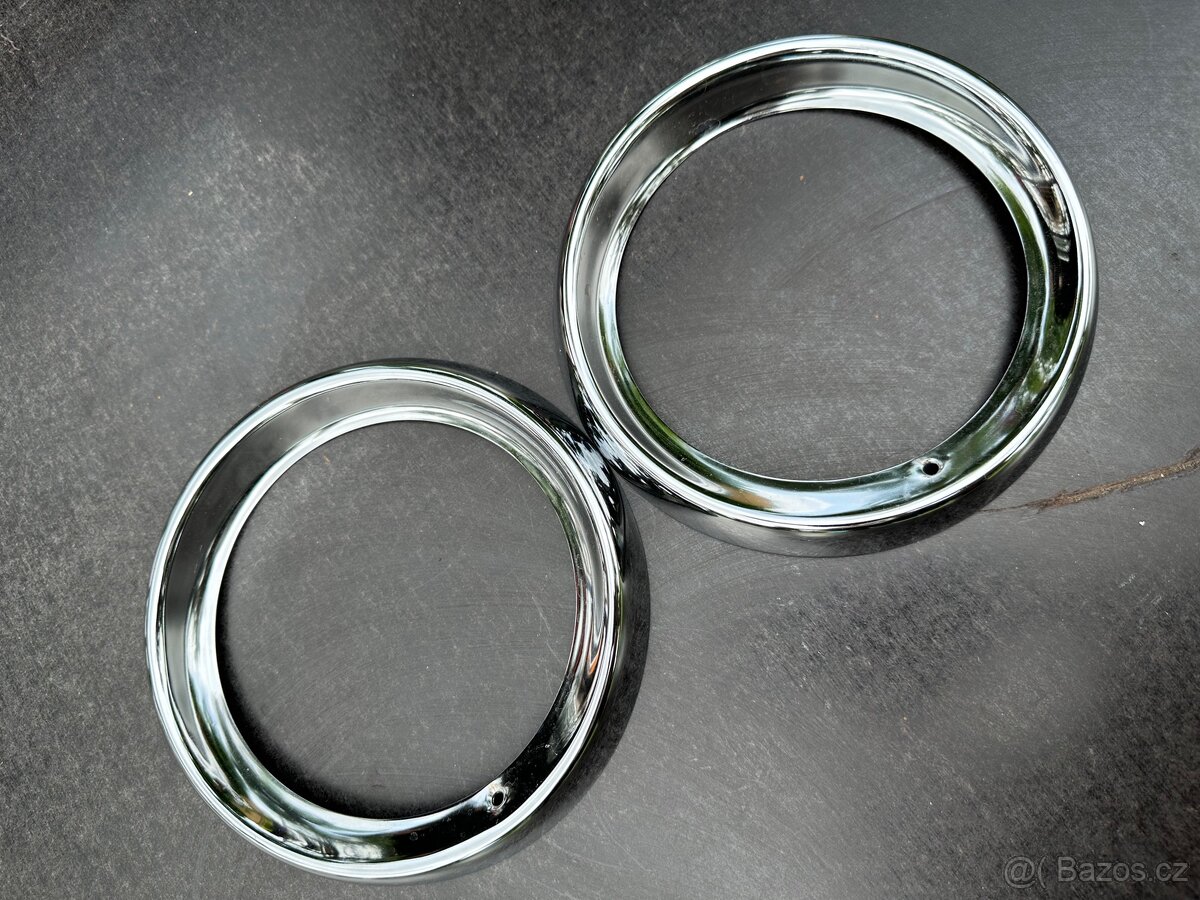 Škoda 1000MB Rámečky světlometů - 4