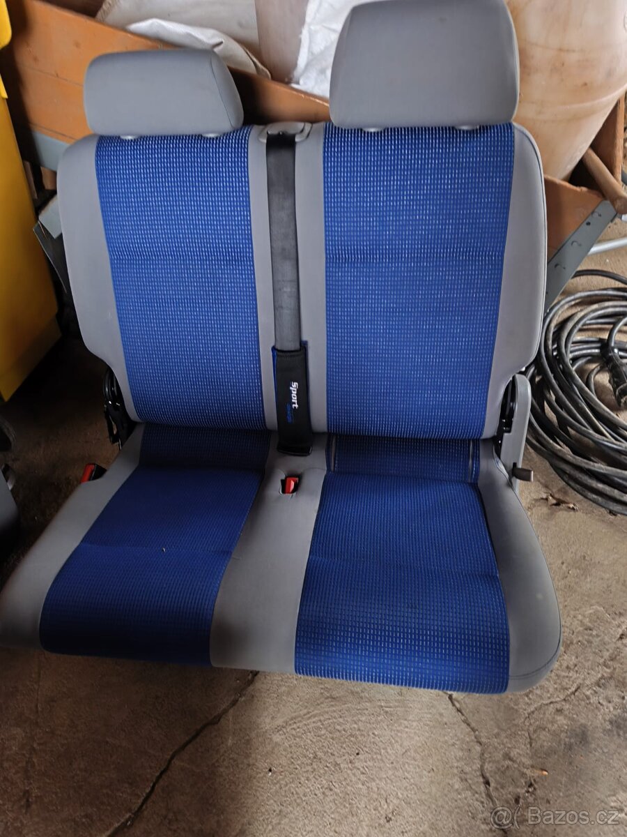VW Caddy kompletní sedačky - 7 kusů - 4