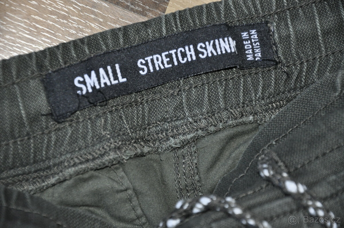 khaki kapsáče, jogger kalhoty s kapsami - 4