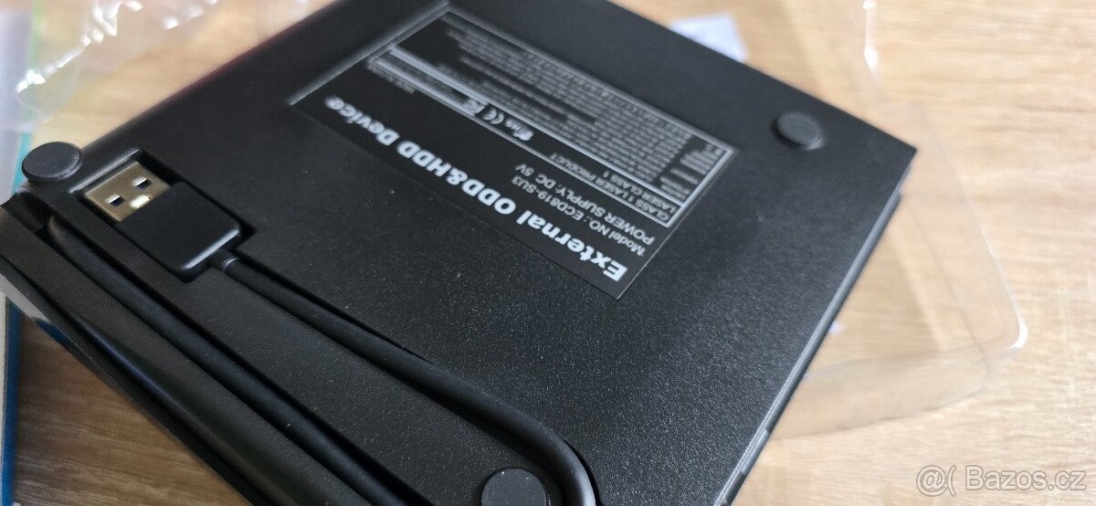 Externí DVD/CD vypalovačka-přehrávač s USB+USB-C - 4