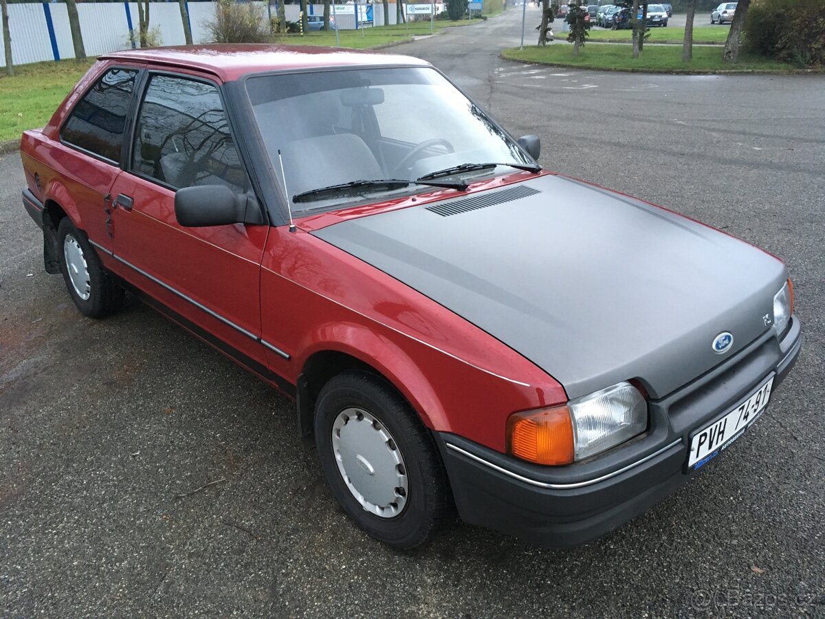 Ford Escort 1.3 veterán - 4