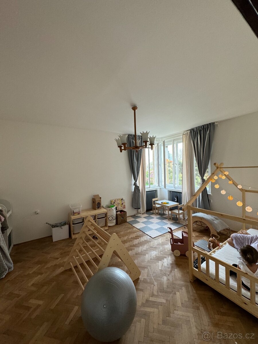 Domečková postel z masivu – 200×100 → 200×200, rošt v ceně - 4