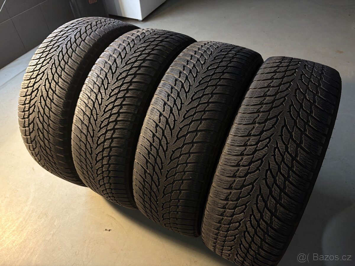Zimní pneu Nokian 235/55R20 - 4