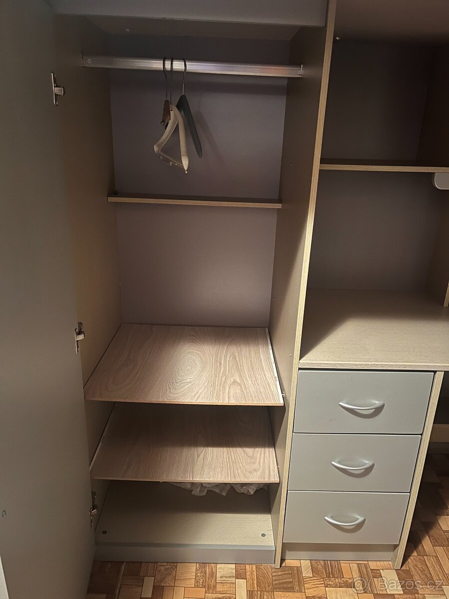 Patrová postel se stolem - 4