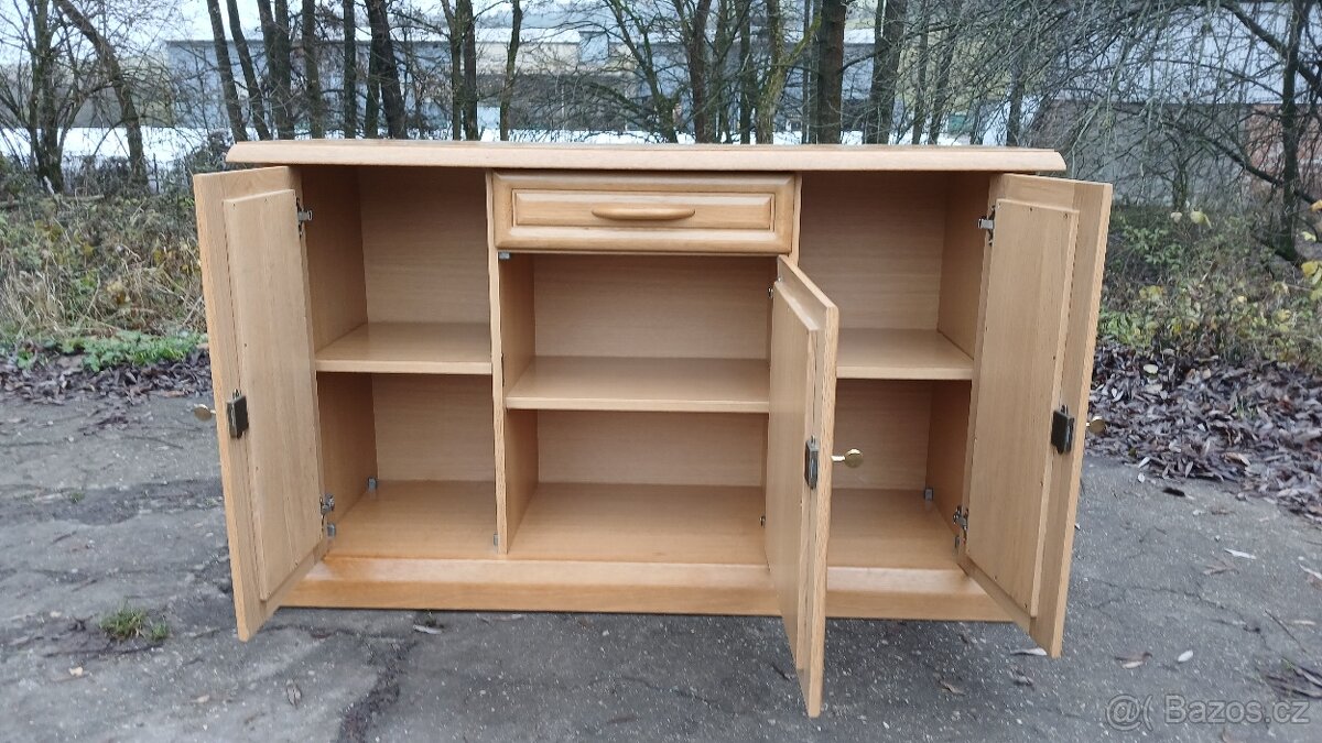 Masivní dubová komoda - 4