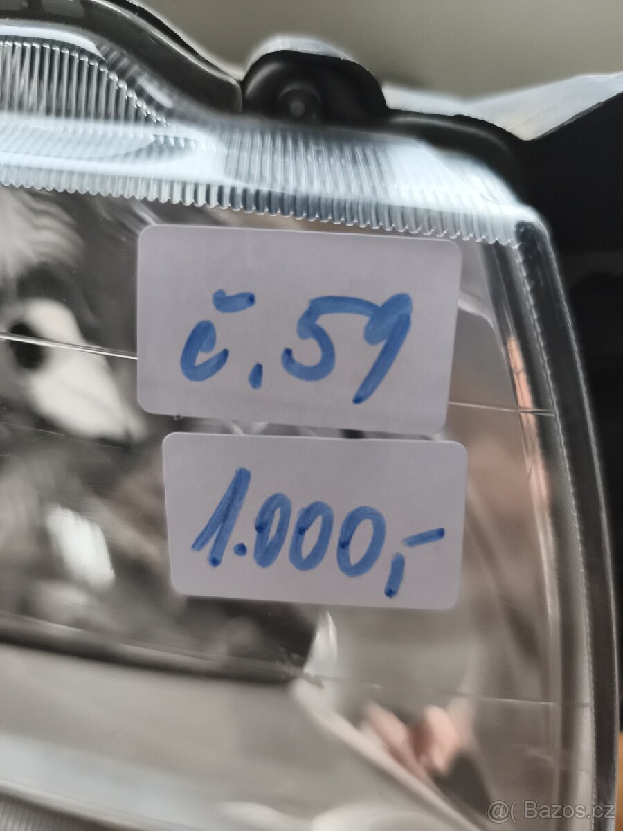 Přední světlo Mitsubishi Space wagon - 4