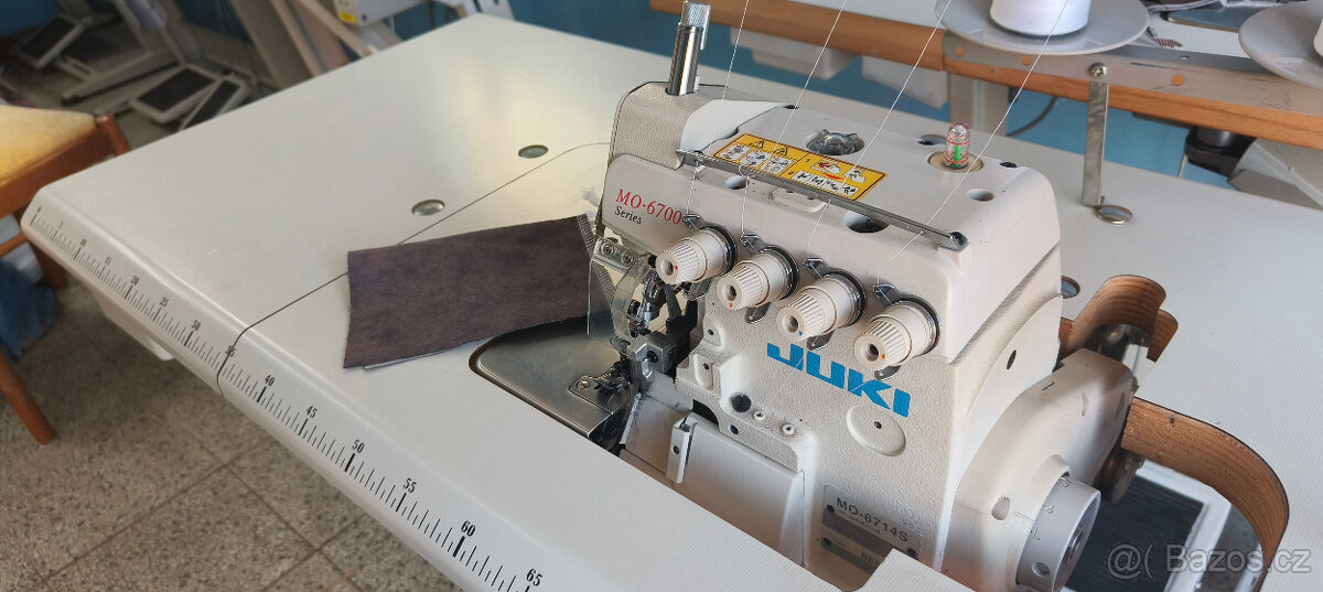 Průmyslový 4 nitny overlock JUKI MO-6714s - 4