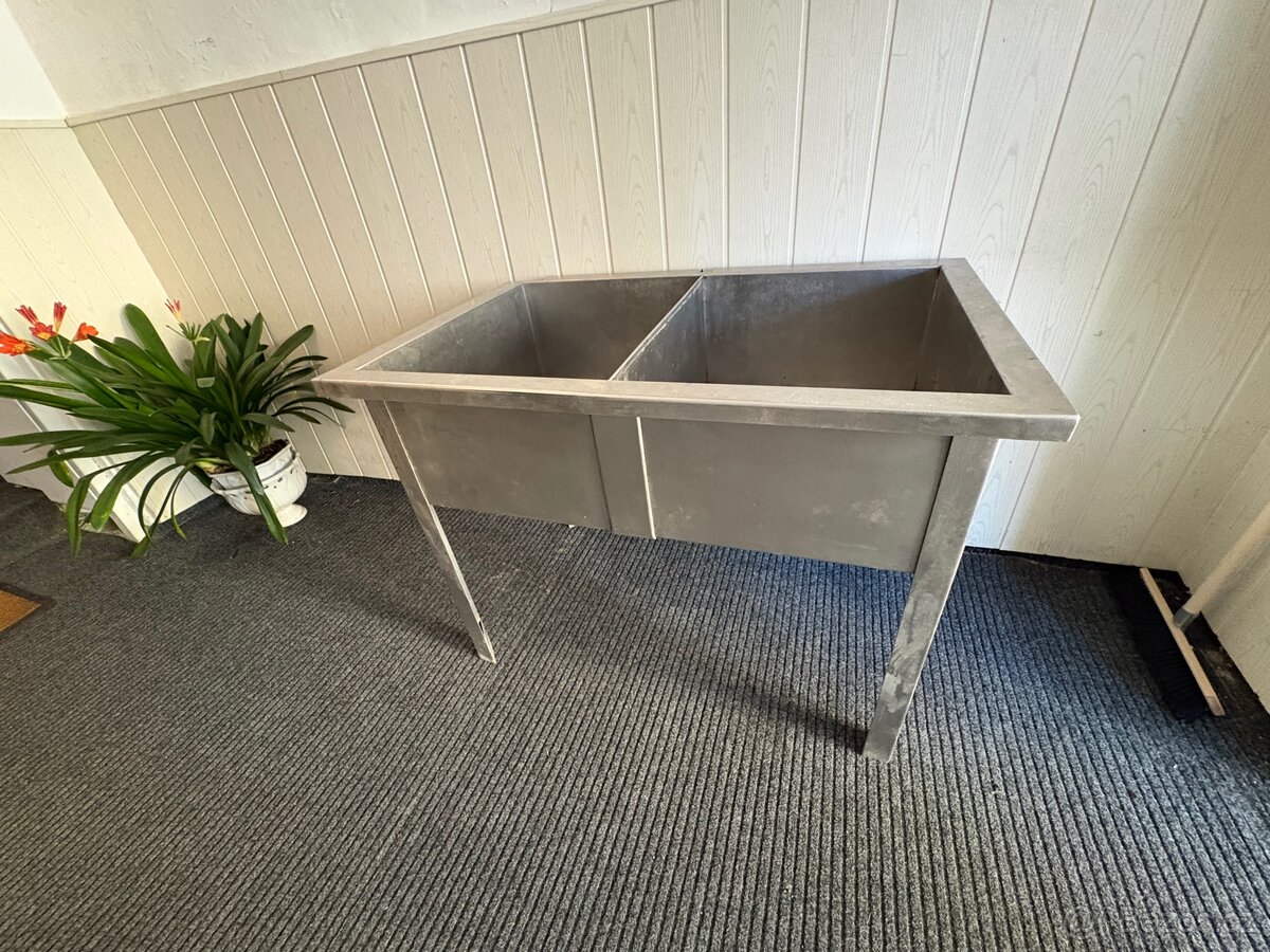 Nerezový dvojdřez - 4