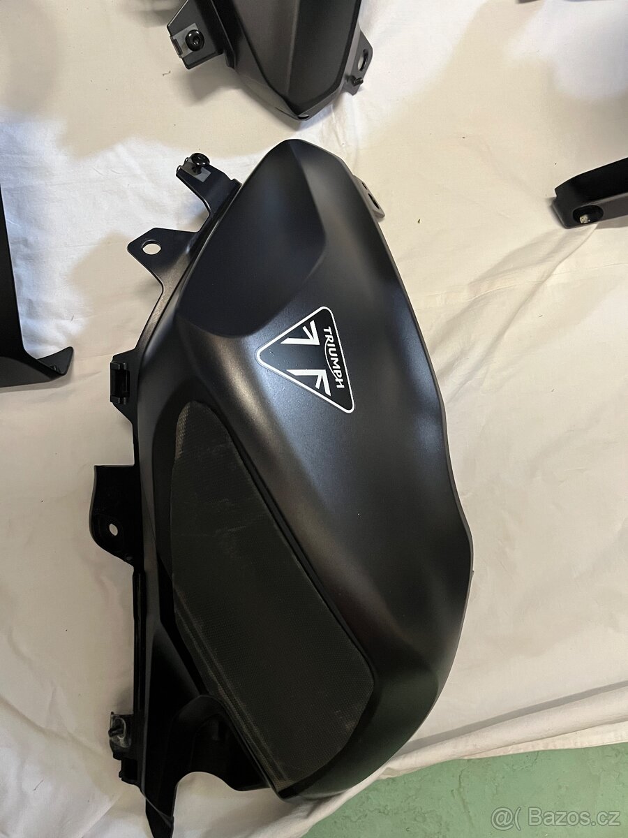 Triumph Daytona 660 kapoty - 4