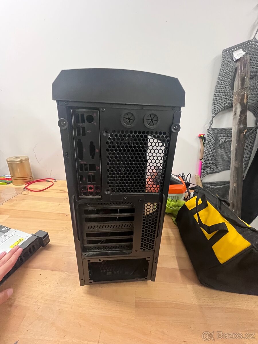 Case/bedna - 4