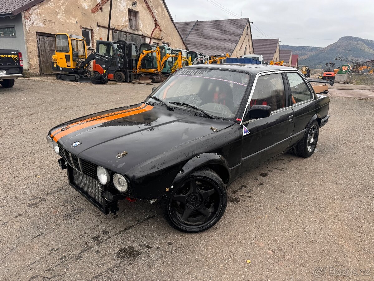 Bmw e30 2.5i drift car - 4