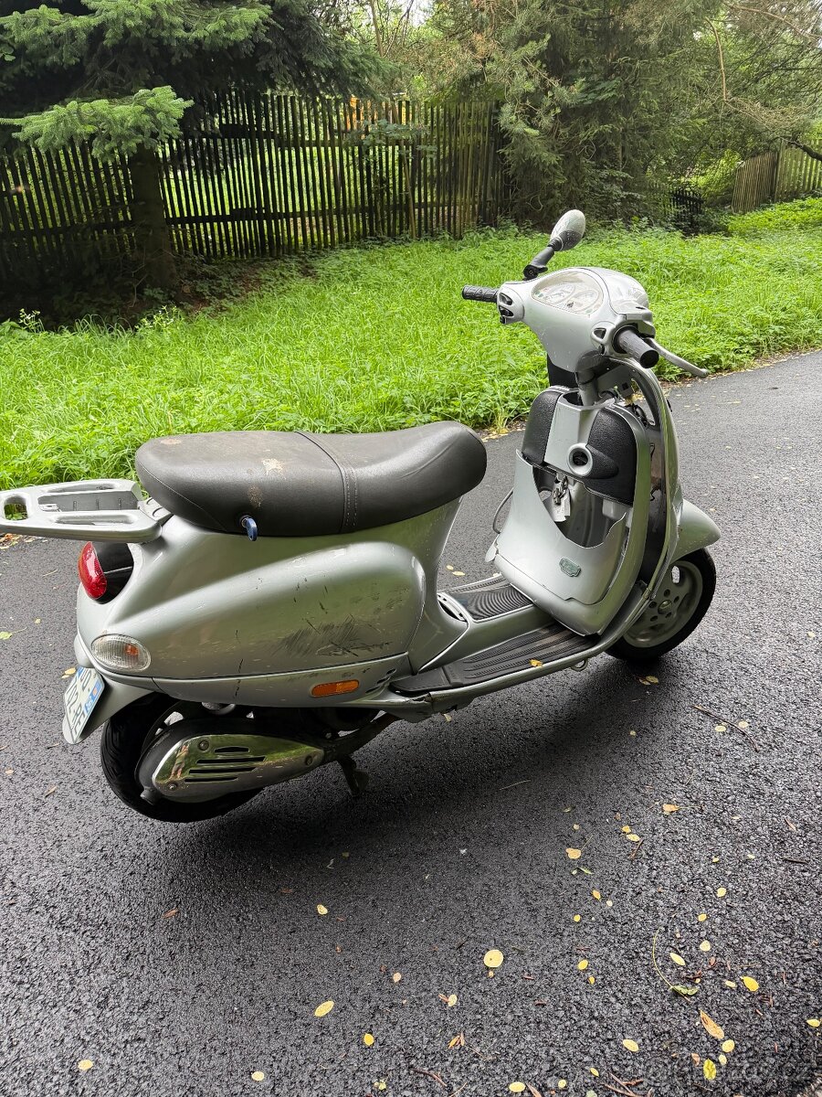 Vespa et 4 - 4