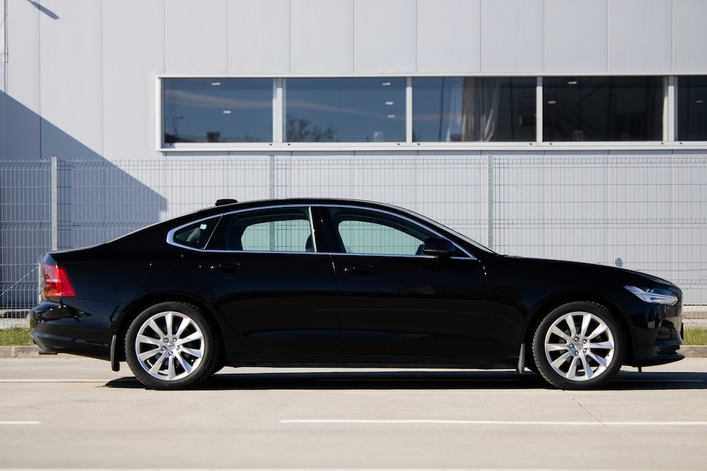 Volvo S90 Momentum Advanced - 4