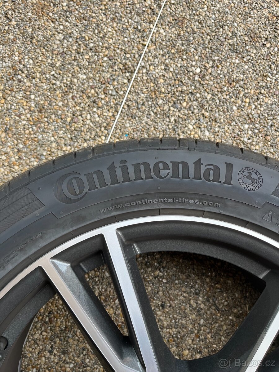 Pneu 235/55 R19 - 4