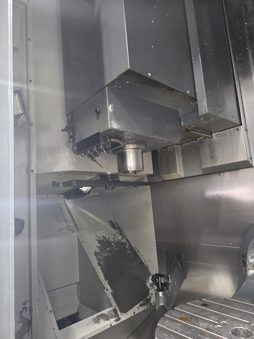 Obráběcí centrum 5-tiosé HAAS UMC 750 - 4