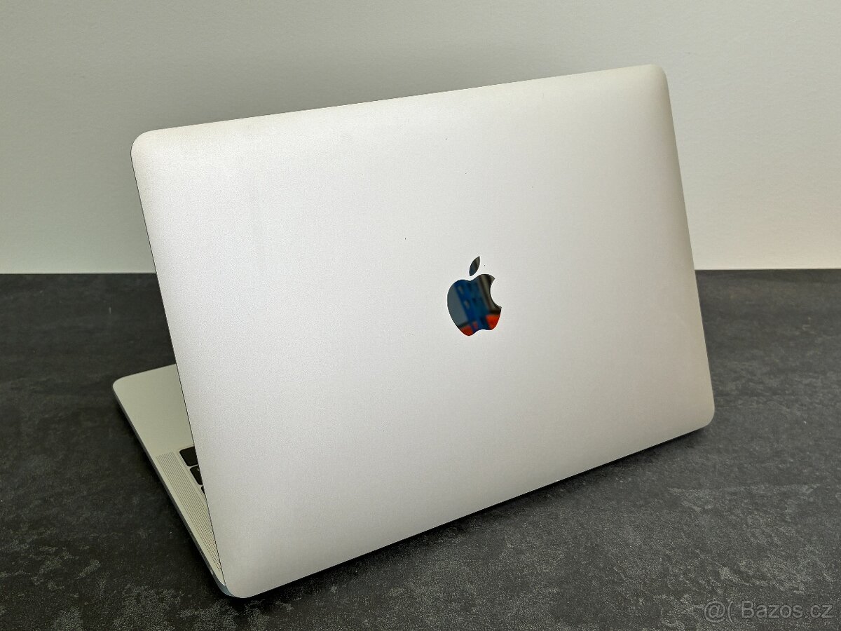 MacBook Pro 13'' 2018 / i5 / 16GB / 256GB SSD - DPH - 4