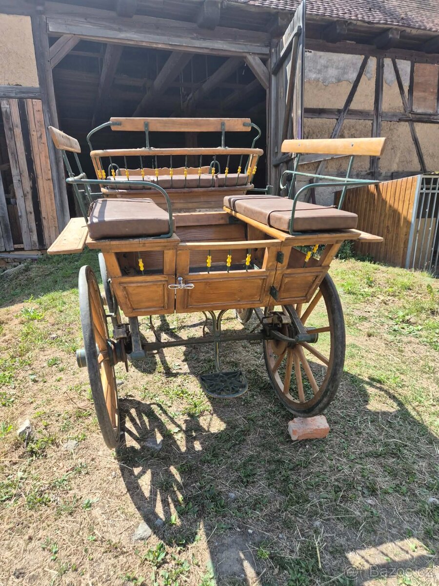 Historický kočar /bryčka Kramer - 4